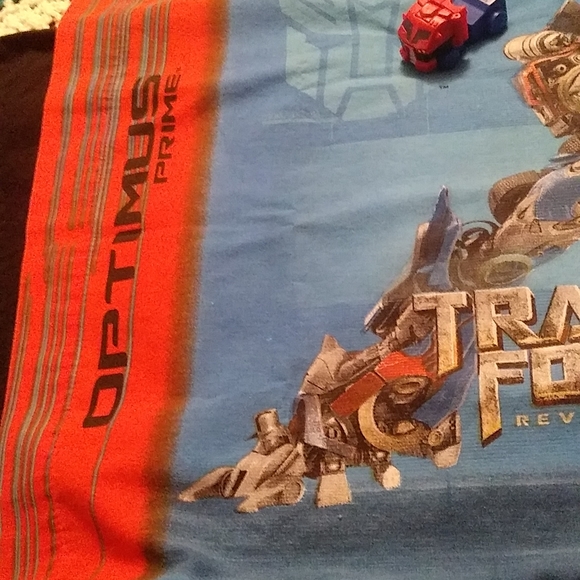 Transformers pillow case - Picture 4 of 5